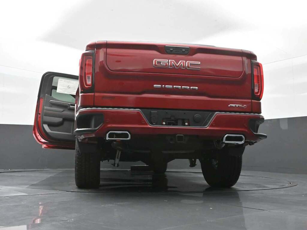 2026 GMC Sierra 1500 Crew Cab, Standard Bed, AT4, 4WD