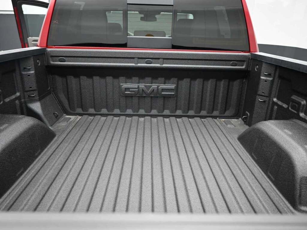 2026 GMC Sierra 1500 Crew Cab, Short Bed, SLT, 4WD