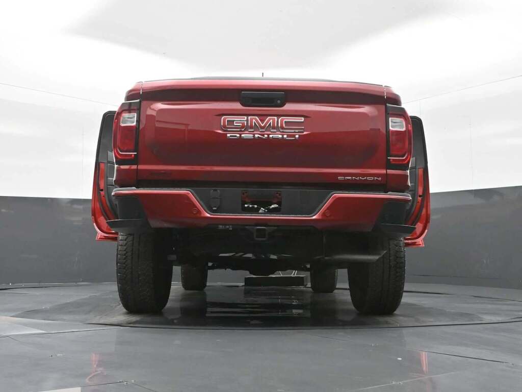 2026 GMC Canyon Denali, 4WD