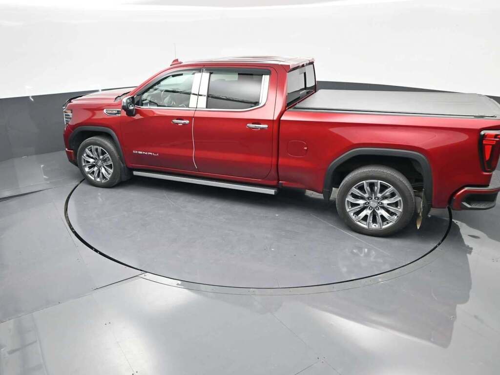 2023 GMC Sierra 1500 4WD Crew Cab Standard Box Denali