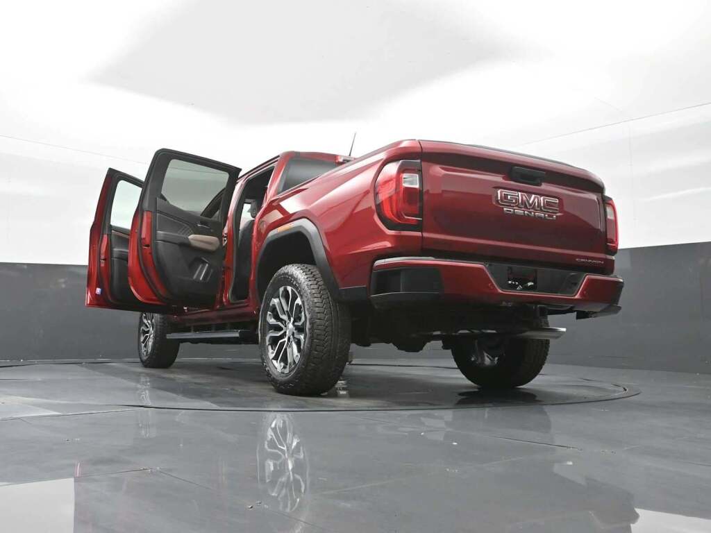 2026 GMC Canyon Denali, 4WD