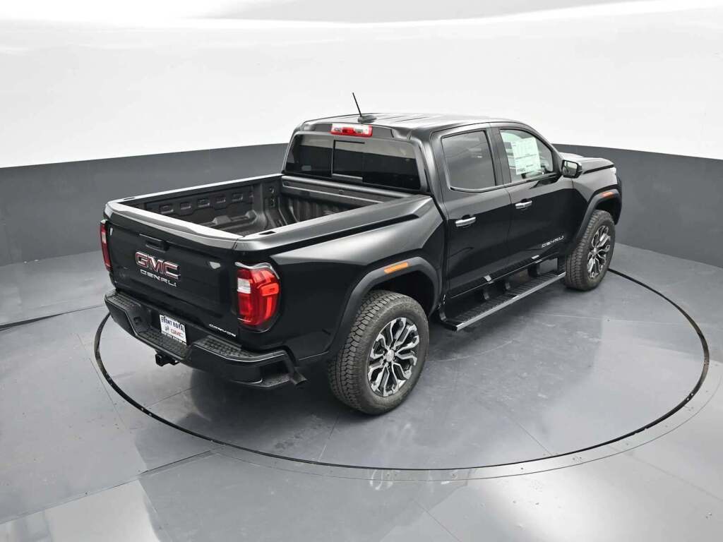 2026 GMC Canyon Denali, 4WD