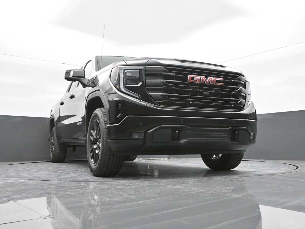 2026 GMC Sierra 1500 Crew Cab, Short Bed, Elevation, 4WD
