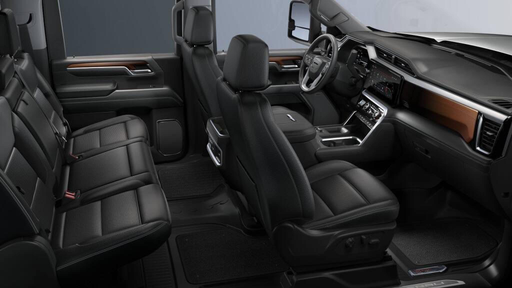 2025 GMC Sierra 2500HD 4WD Crew Cab Standard Bed Denali