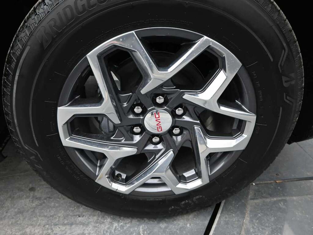 2026 GMC Sierra 1500 Crew Cab, Short Bed, SLT, 4WD