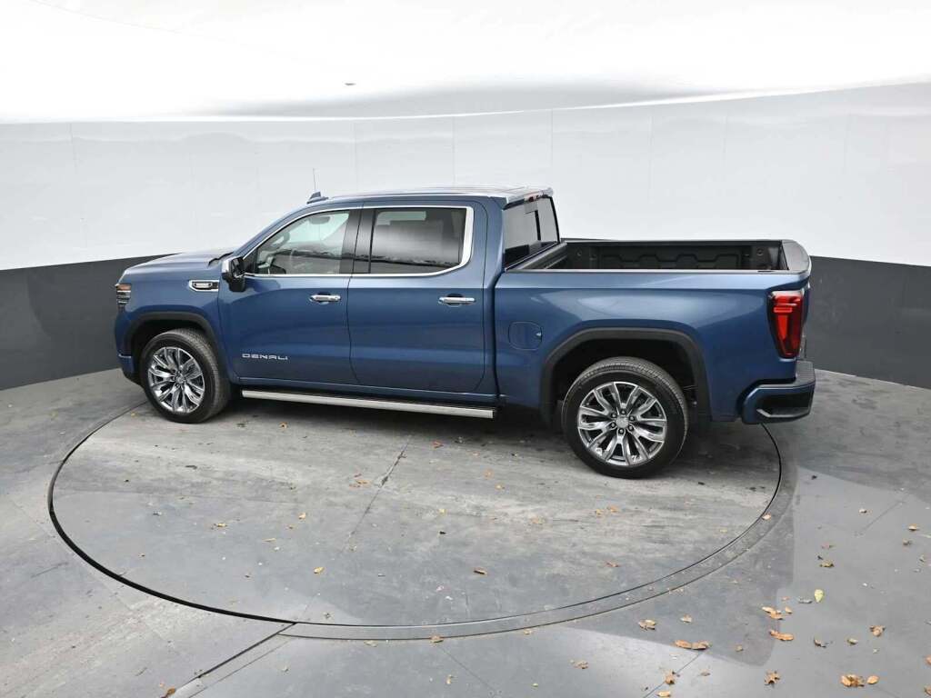 2026 GMC Sierra 1500 Crew Cab, Standard Bed, Denali, 4WD