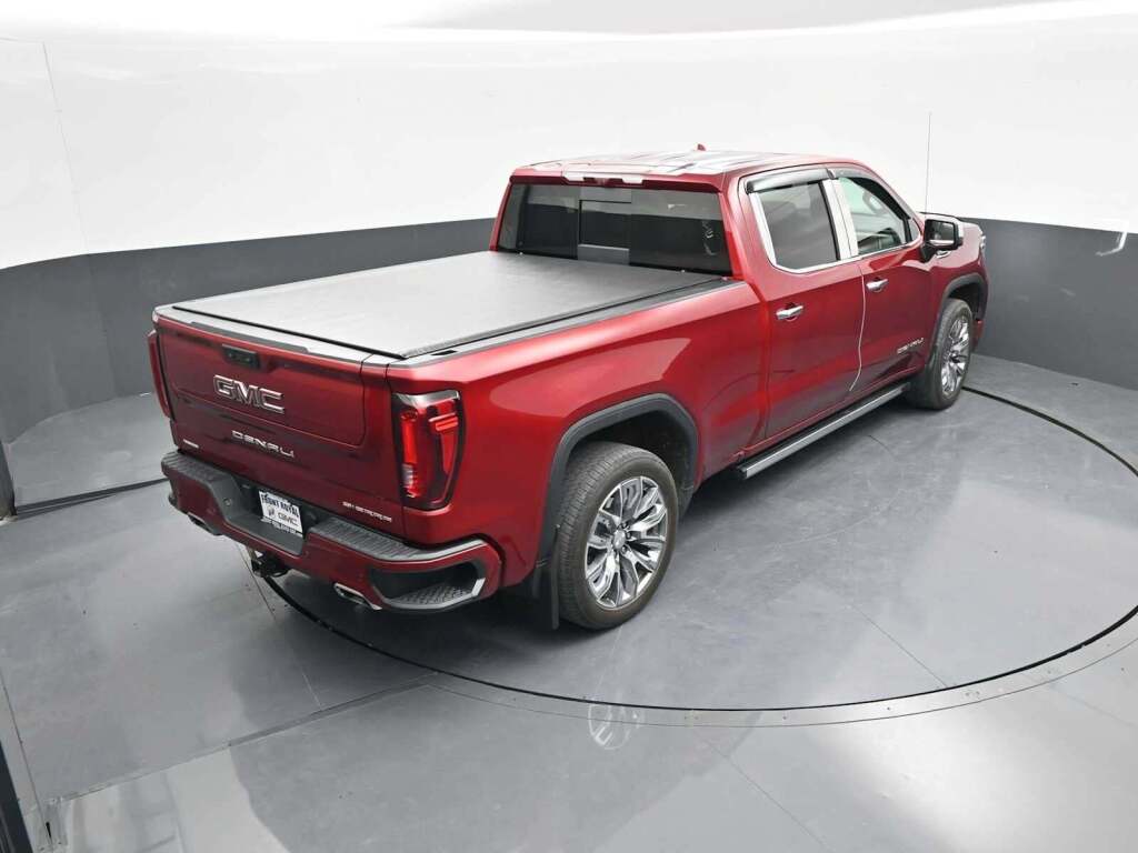 2023 GMC Sierra 1500 4WD Crew Cab Standard Box Denali