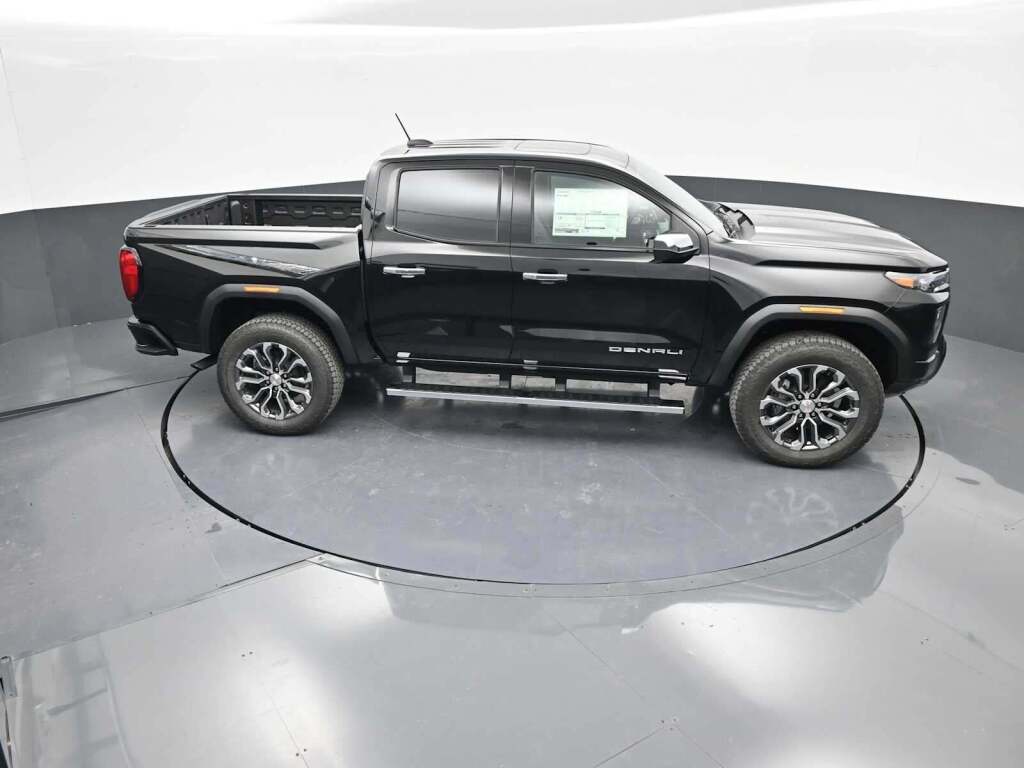 2026 GMC Canyon Denali, 4WD