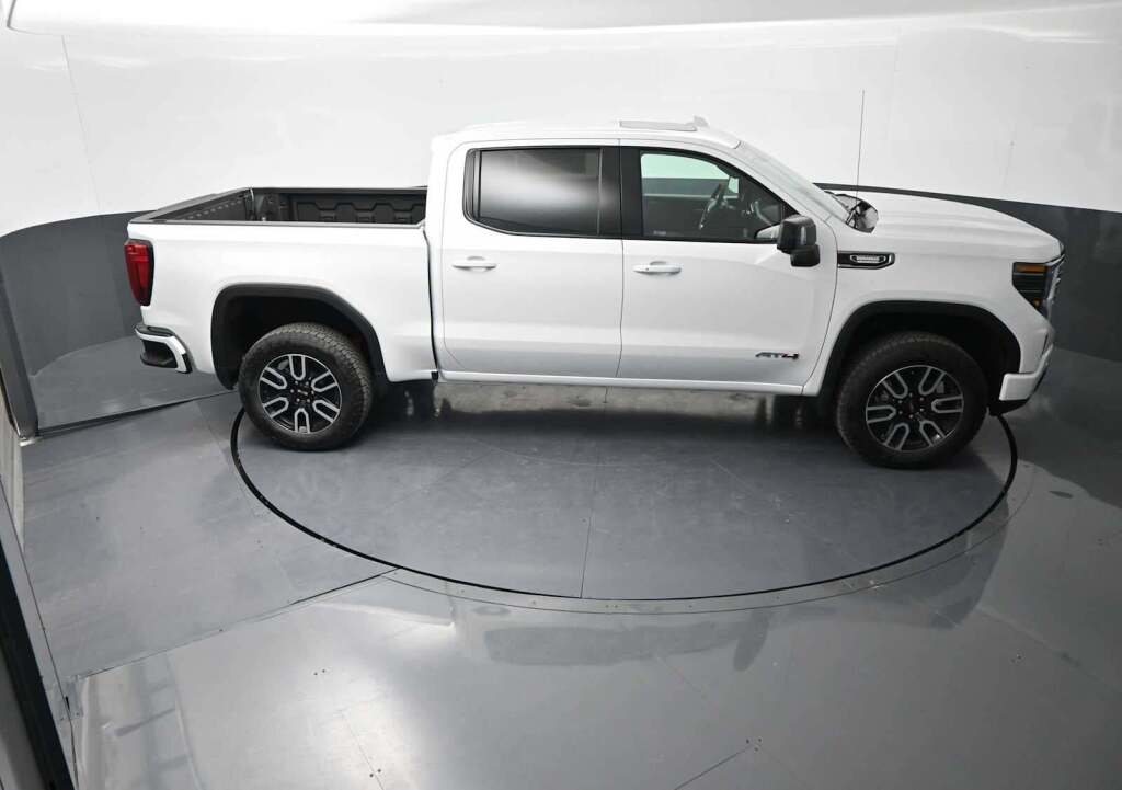 2026 GMC Sierra 1500 Crew Cab, Short Bed, AT4, 4WD