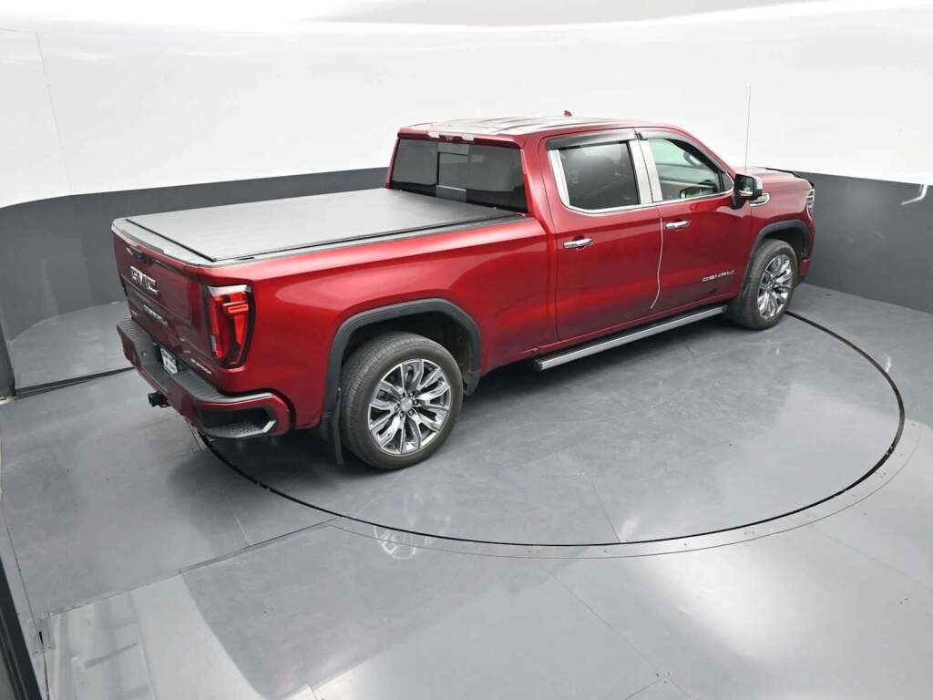 2023 GMC Sierra 1500 4WD Crew Cab Standard Box Denali