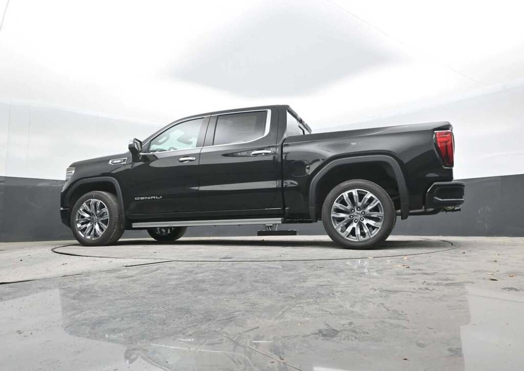 2026 GMC Sierra 1500 Crew Cab, Short Bed, Denali, 4WD