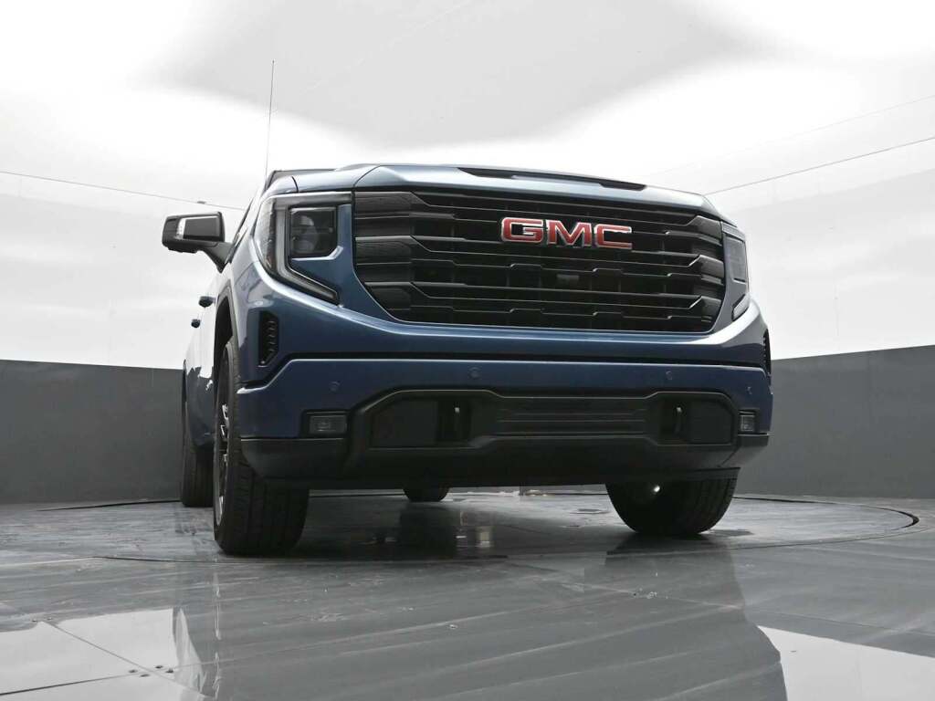 2026 GMC Sierra 1500 Crew Cab, Short Bed, Elevation, 4WD