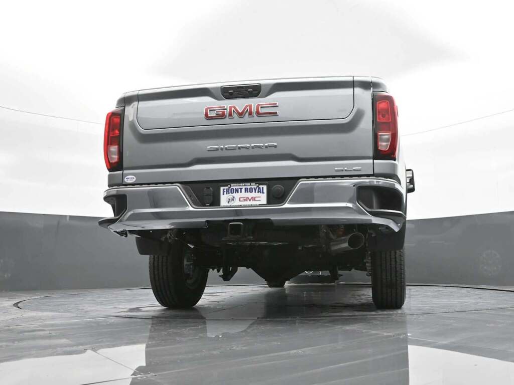 2026 GMC Sierra 2500HD Double Cab, Standard Bed, SLE, RWD