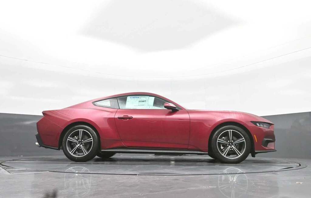 2025 Ford Mustang EcoBoost Fastback