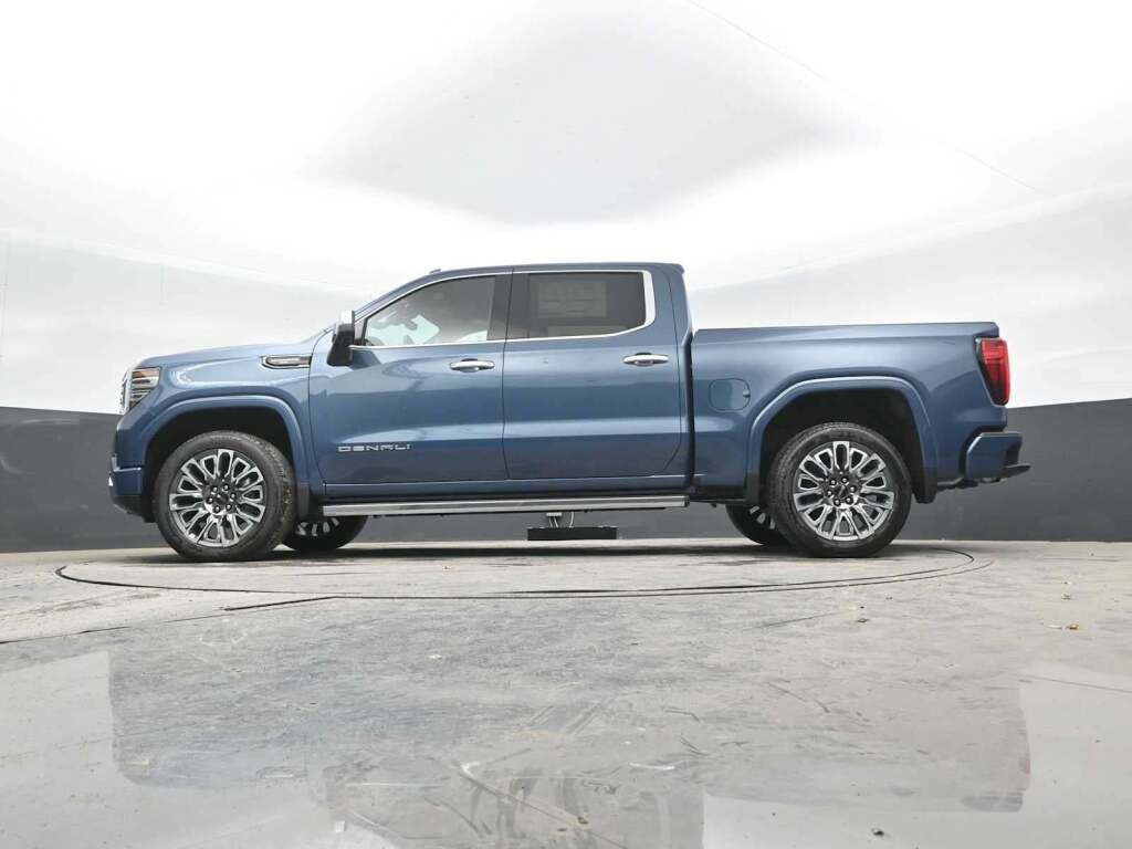 2026 GMC Sierra 1500 Crew Cab, Short Bed, Denali Ultimate, 4WD