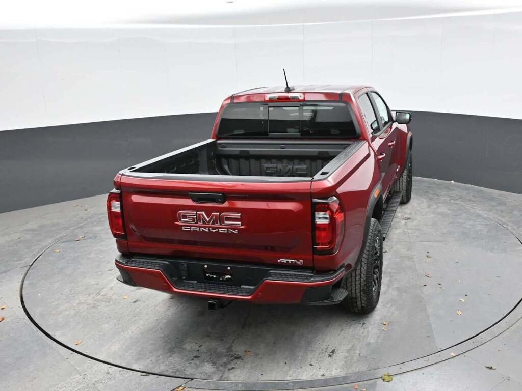 2026 GMC Canyon AT4, 4WD