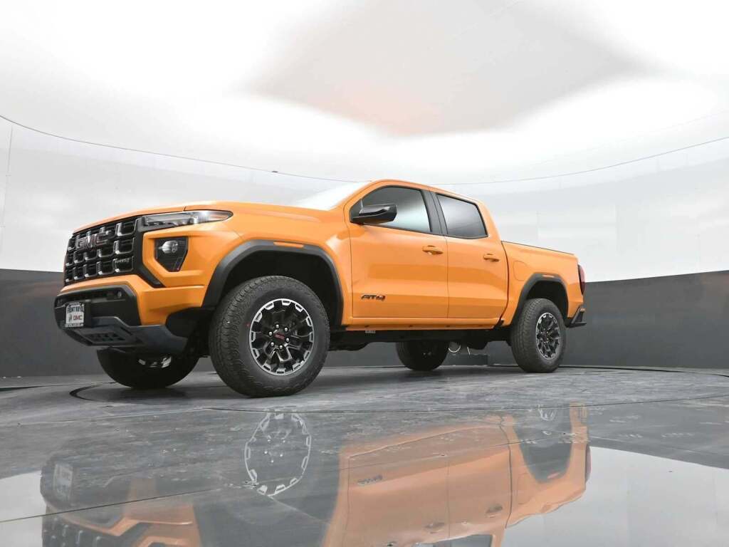 2026 GMC Canyon AT4, 4WD