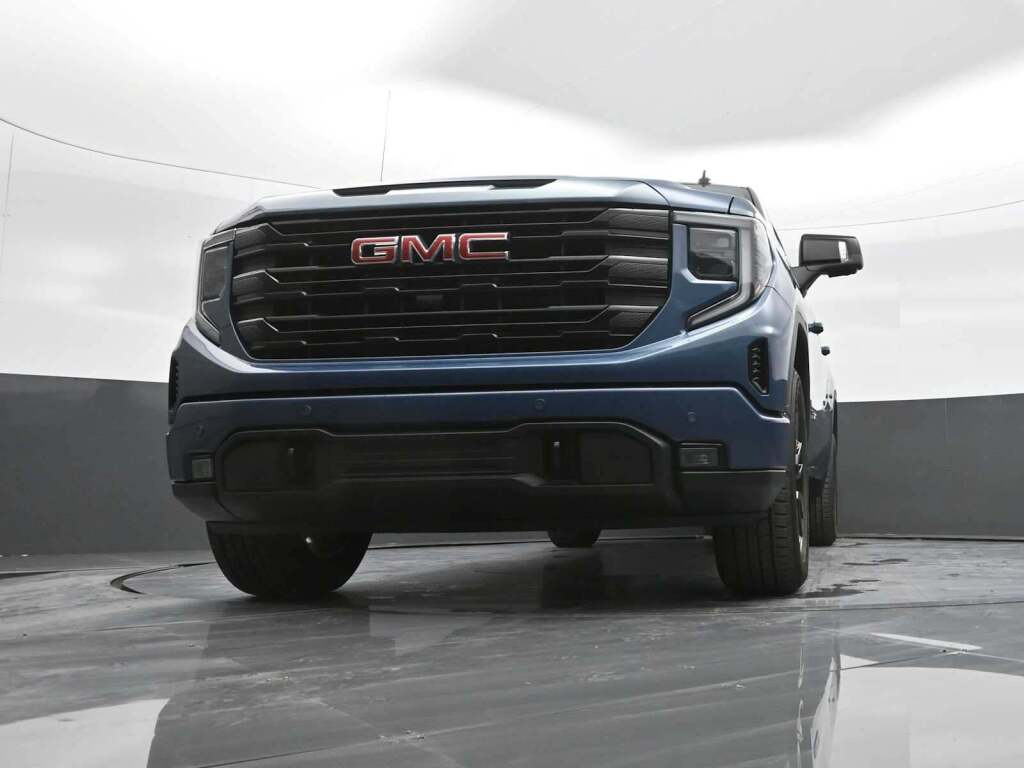 2026 GMC Sierra 1500 Crew Cab, Short Bed, Elevation, 4WD