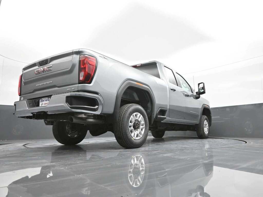 2026 GMC Sierra 2500HD Double Cab, Standard Bed, SLE, RWD