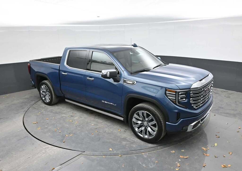 2026 GMC Sierra 1500 Crew Cab, Standard Bed, Denali, 4WD