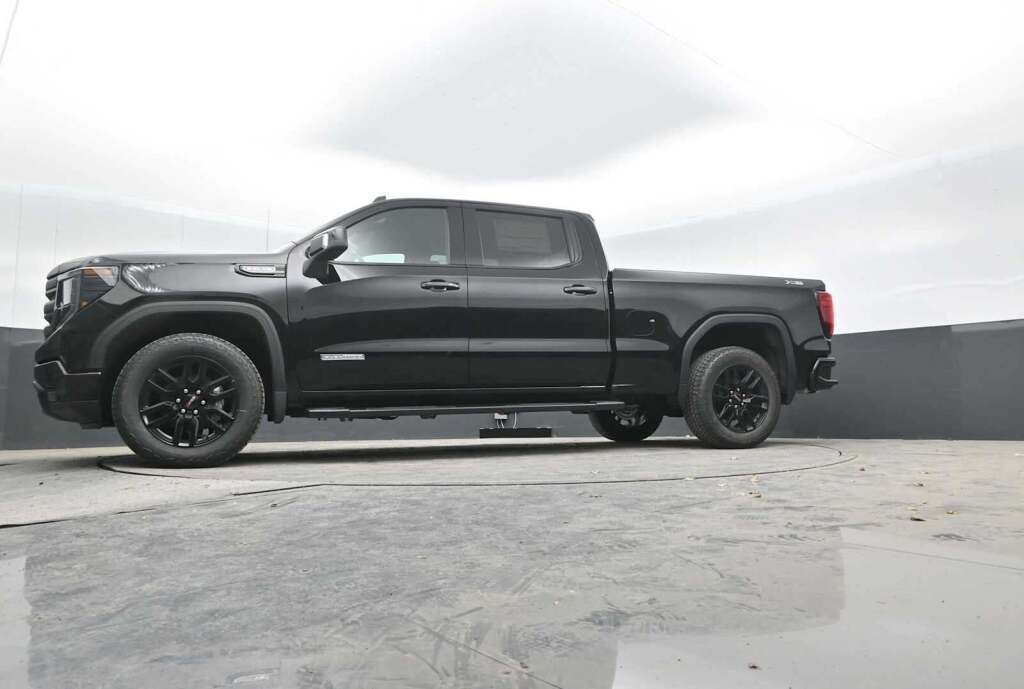 2026 GMC Sierra 1500 Crew Cab, Standard Bed, Elevation, 4WD