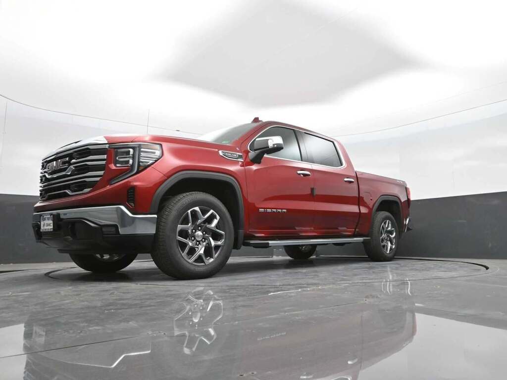 2026 GMC Sierra 1500 Crew Cab, Short Bed, SLT, 4WD