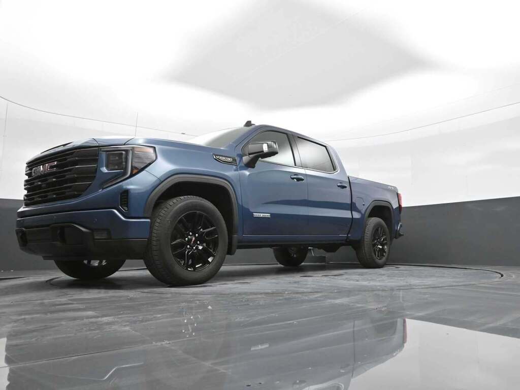 2026 GMC Sierra 1500 Crew Cab, Short Bed, Elevation, 4WD