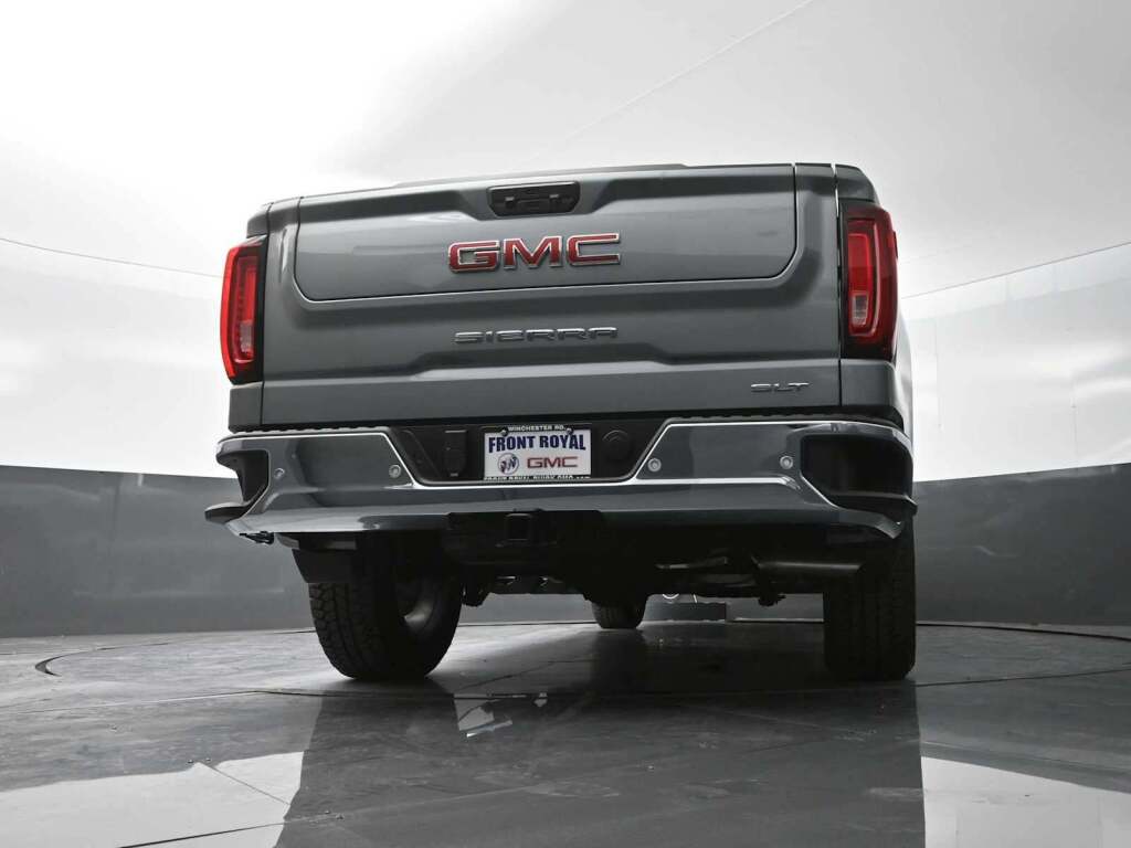 2026 GMC Sierra 1500 Crew Cab, Standard Bed, SLT, 4WD