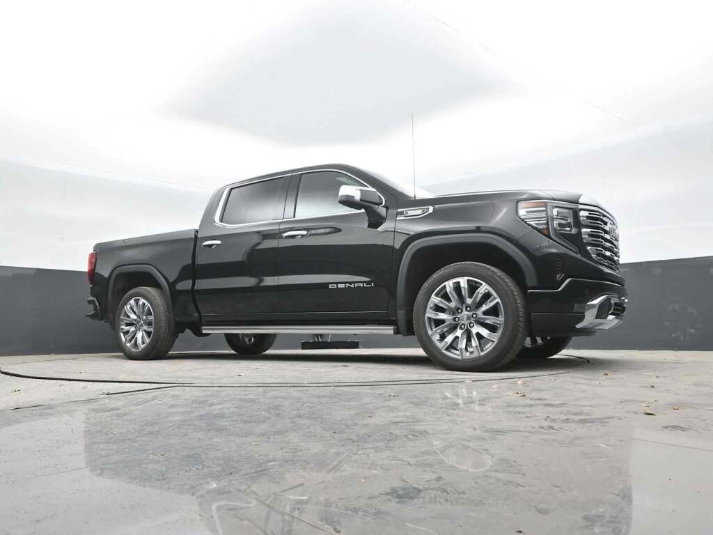 2026 GMC Sierra 1500 Crew Cab, Short Bed, Denali, 4WD