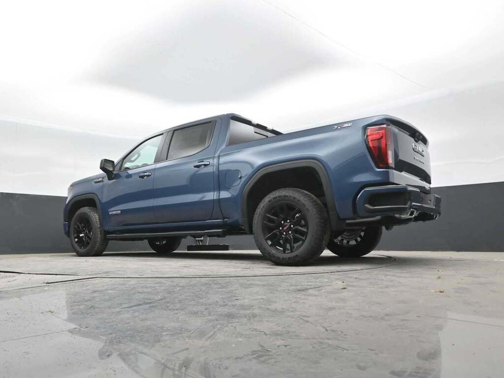 2026 GMC Sierra 1500 Crew Cab, Short Bed, Elevation, 4WD