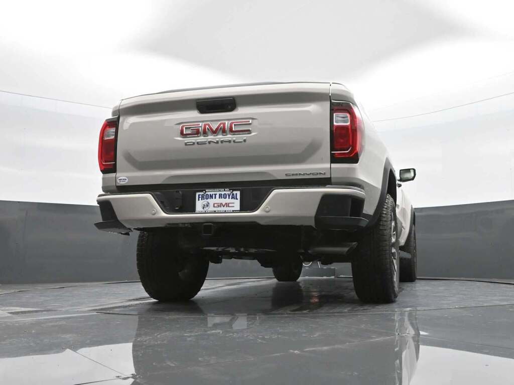 2026 GMC Canyon Denali, 4WD