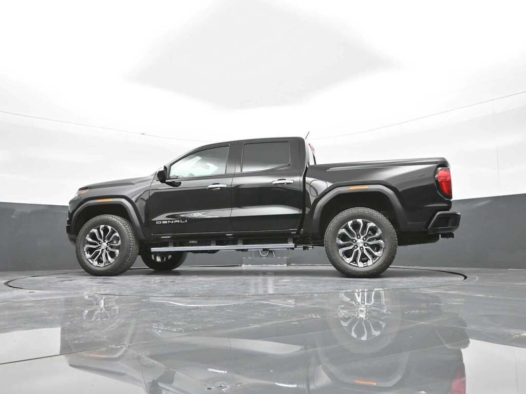 2026 GMC Canyon Denali, 4WD