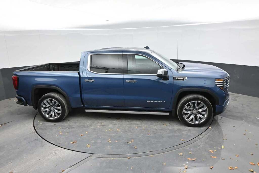 2026 GMC Sierra 1500 Crew Cab, Standard Bed, Denali, 4WD