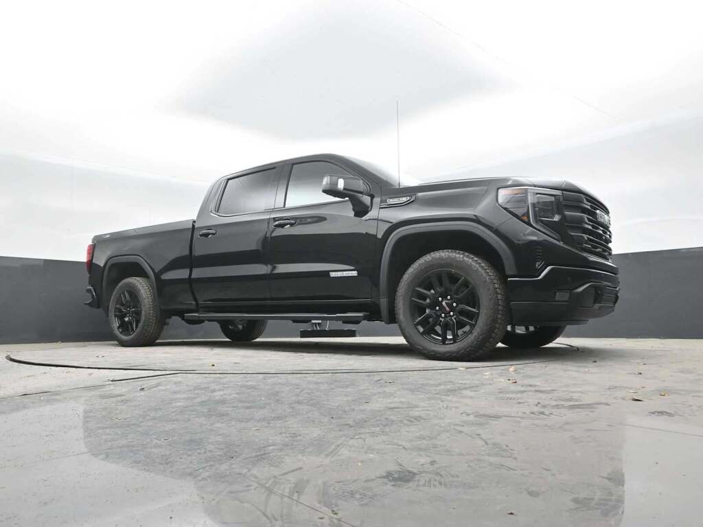 2026 GMC Sierra 1500 Crew Cab, Standard Bed, Elevation, 4WD