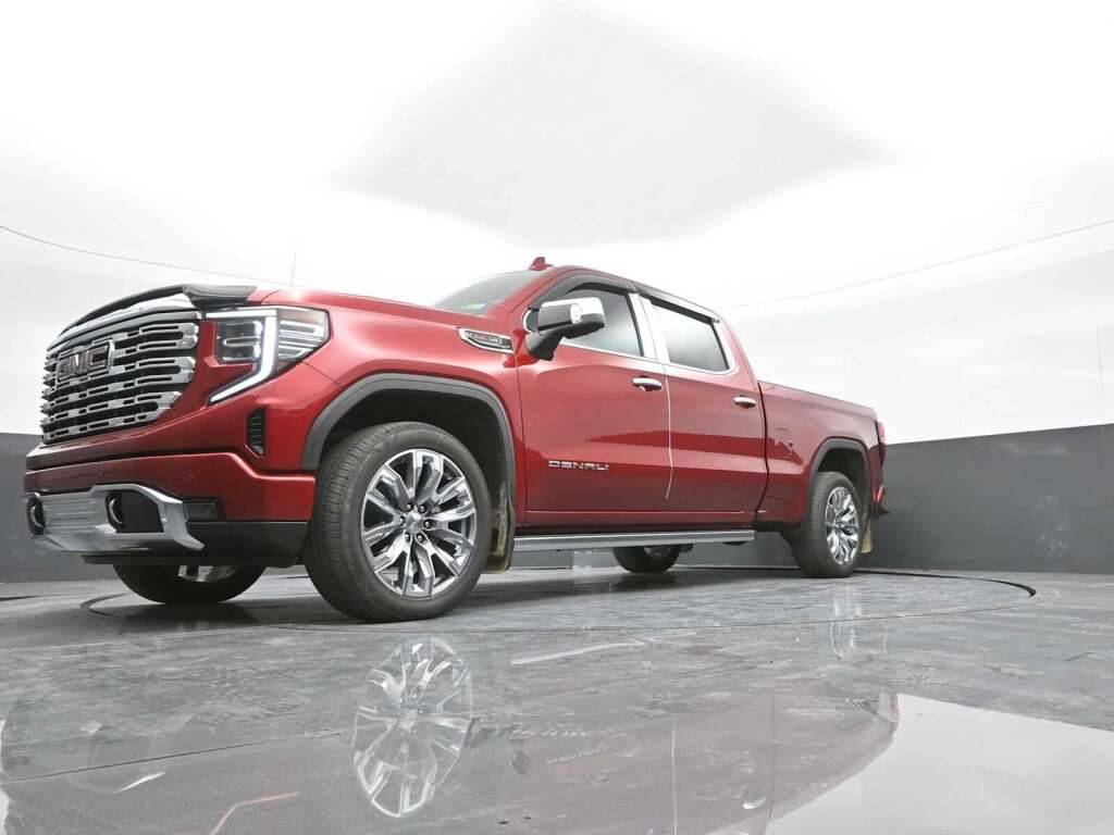 2023 GMC Sierra 1500 4WD Crew Cab Standard Box Denali