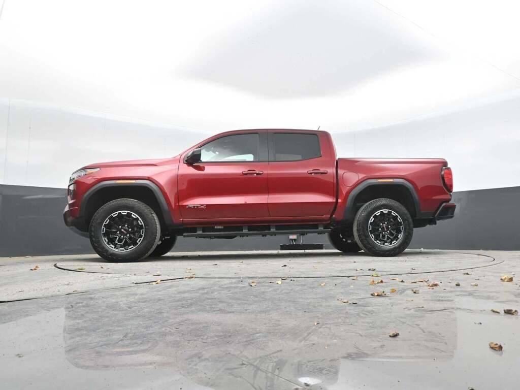 2026 GMC Canyon AT4, 4WD