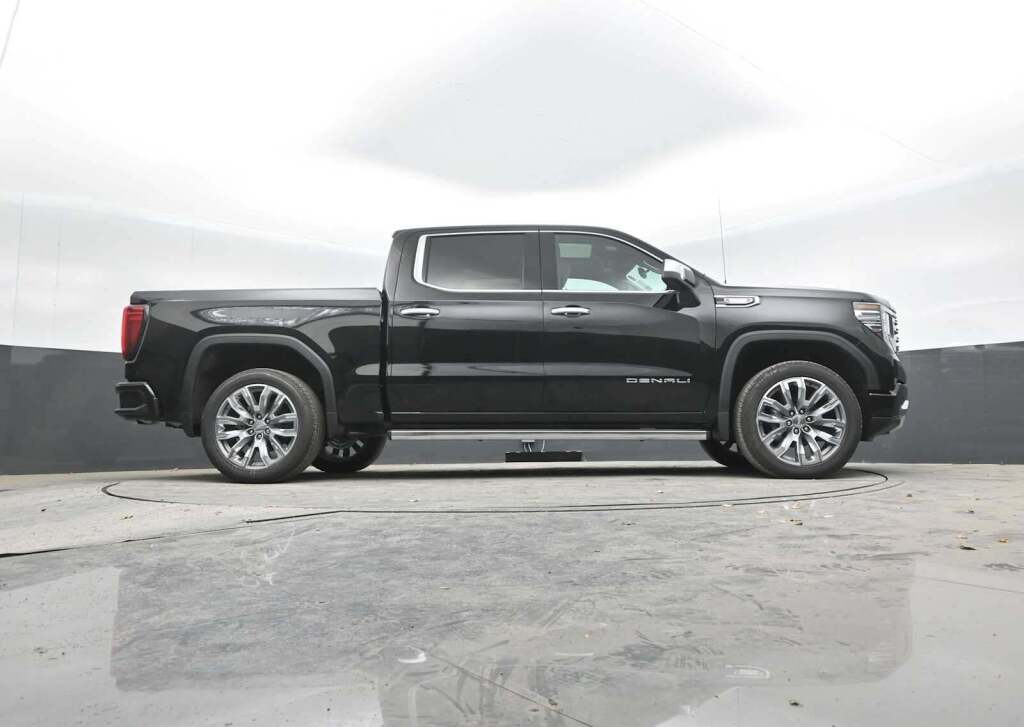 2026 GMC Sierra 1500 Crew Cab, Short Bed, Denali, 4WD