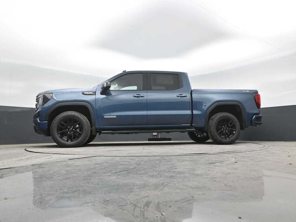 2026 GMC Sierra 1500 Crew Cab, Short Bed, Elevation, 4WD