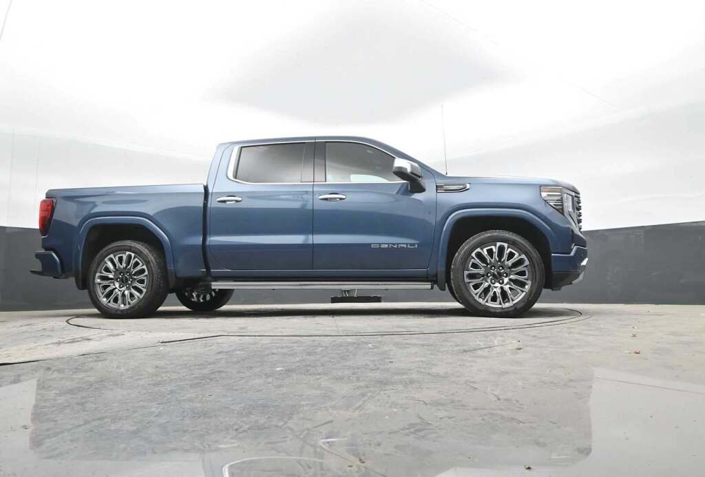 2026 GMC Sierra 1500 Crew Cab, Short Bed, Denali Ultimate, 4WD