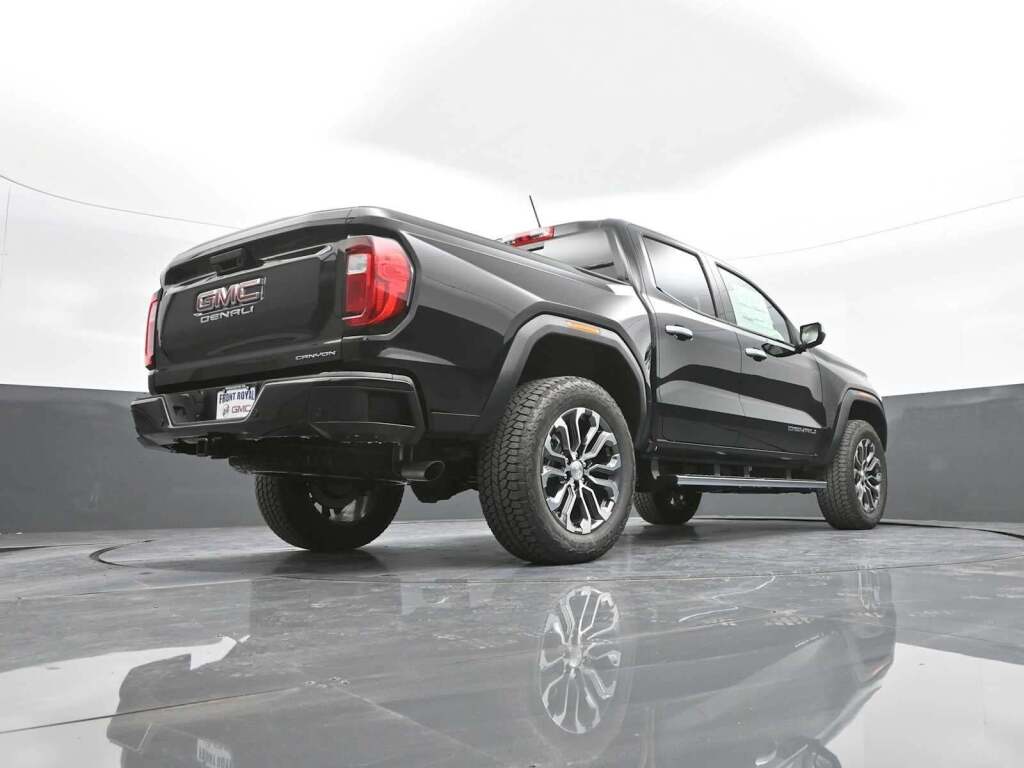 2026 GMC Canyon Denali, 4WD