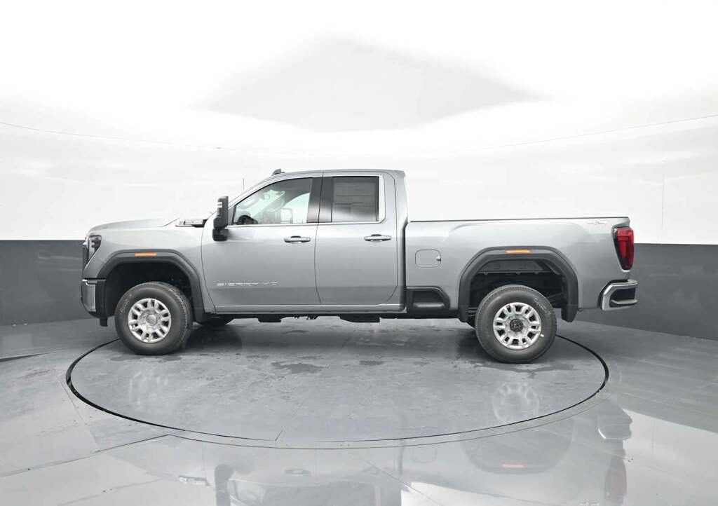 2026 GMC Sierra 2500HD Double Cab, Standard Bed, SLE, RWD