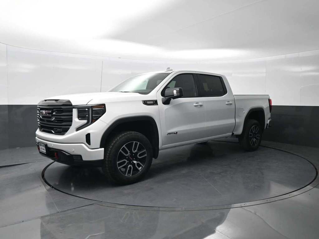 2026 GMC Sierra 1500 Crew Cab, Short Bed, AT4, 4WD