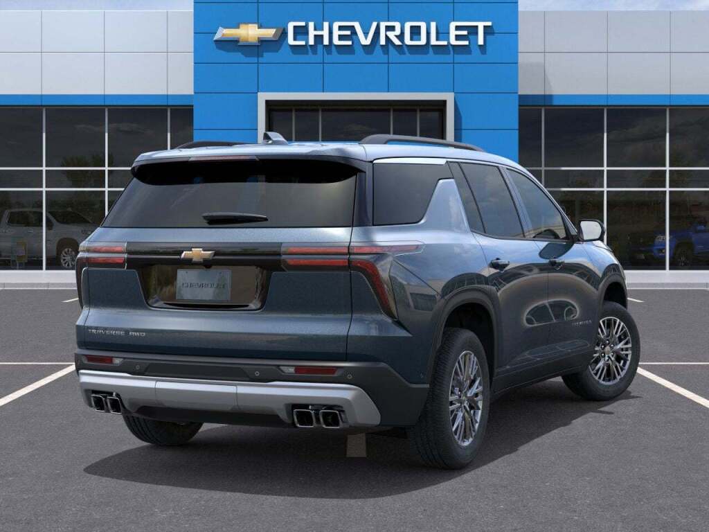 2026 Chevrolet Traverse AWD LT