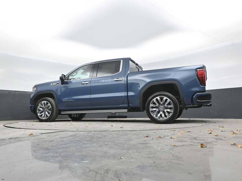 2026 GMC Sierra 1500 Crew Cab, Standard Bed, Denali, 4WD