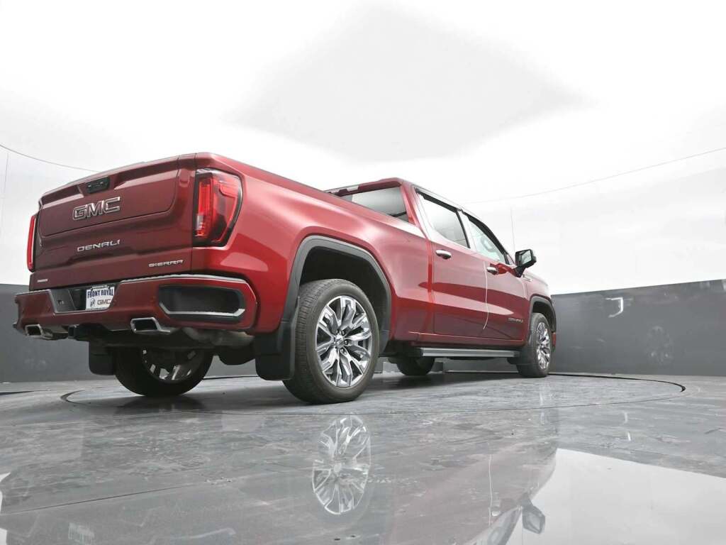 2023 GMC Sierra 1500 4WD Crew Cab Standard Box Denali