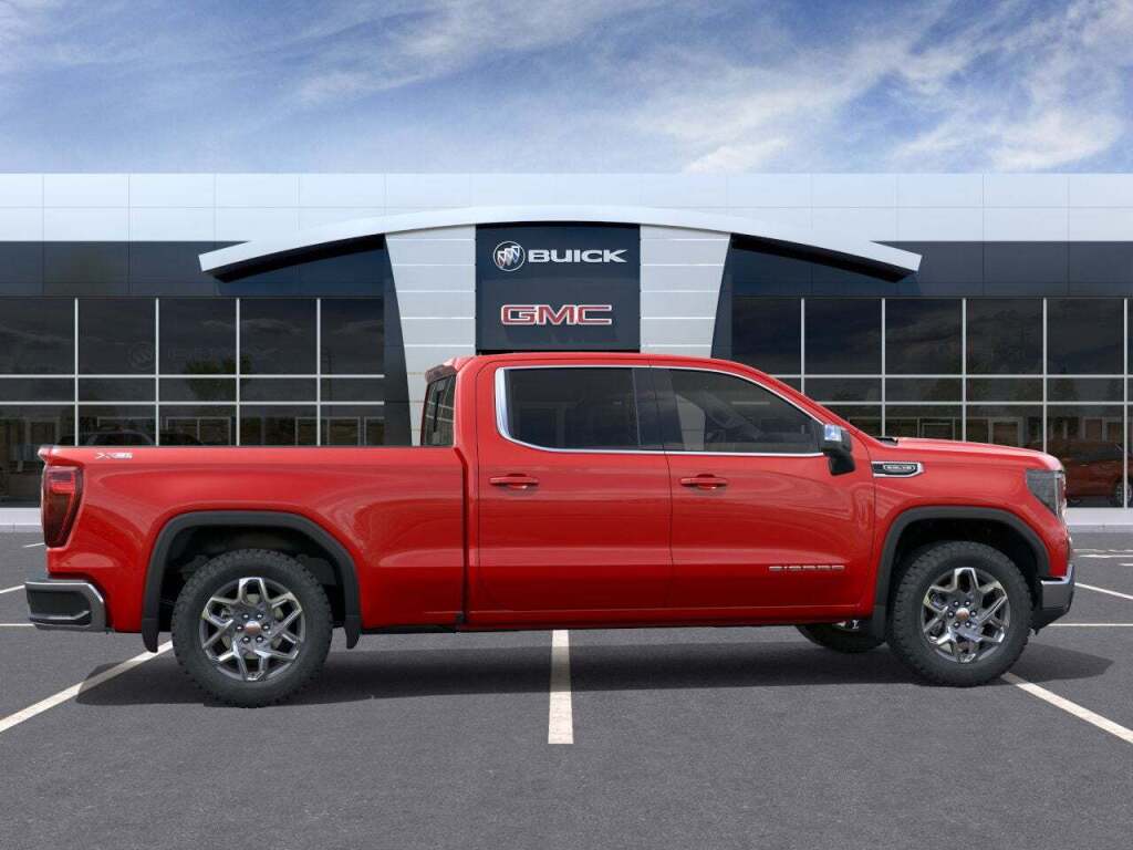 2026 GMC Sierra 1500 Crew Cab, Standard Bed, SLE, 4WD