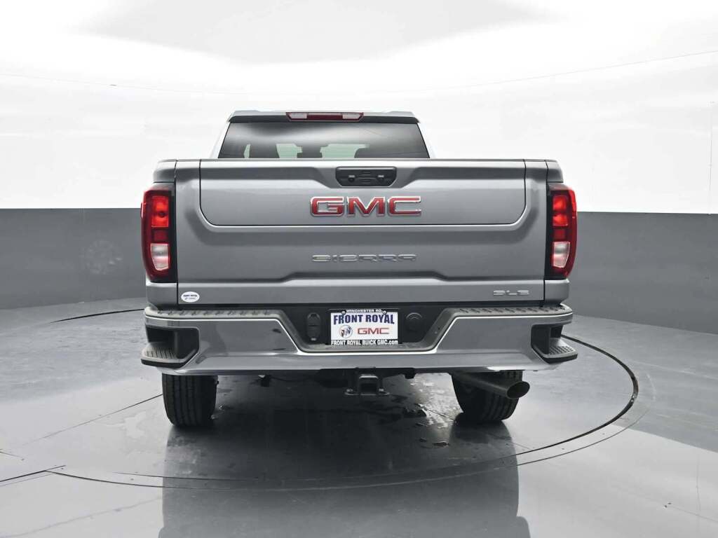2026 GMC Sierra 2500HD Double Cab, Standard Bed, SLE, RWD