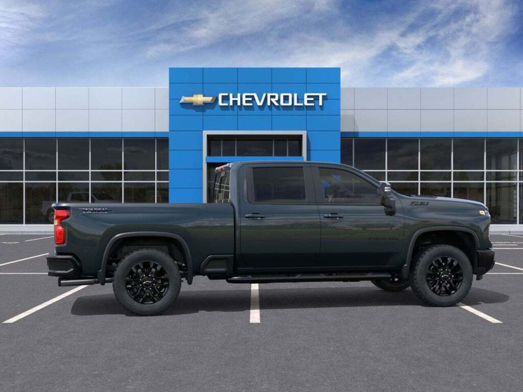 2026 Chevrolet Silverado 2500HD Crew Cab, Standard Bed, LT, 4WD