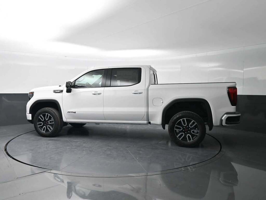 2026 GMC Sierra 1500 Crew Cab, Short Bed, AT4, 4WD
