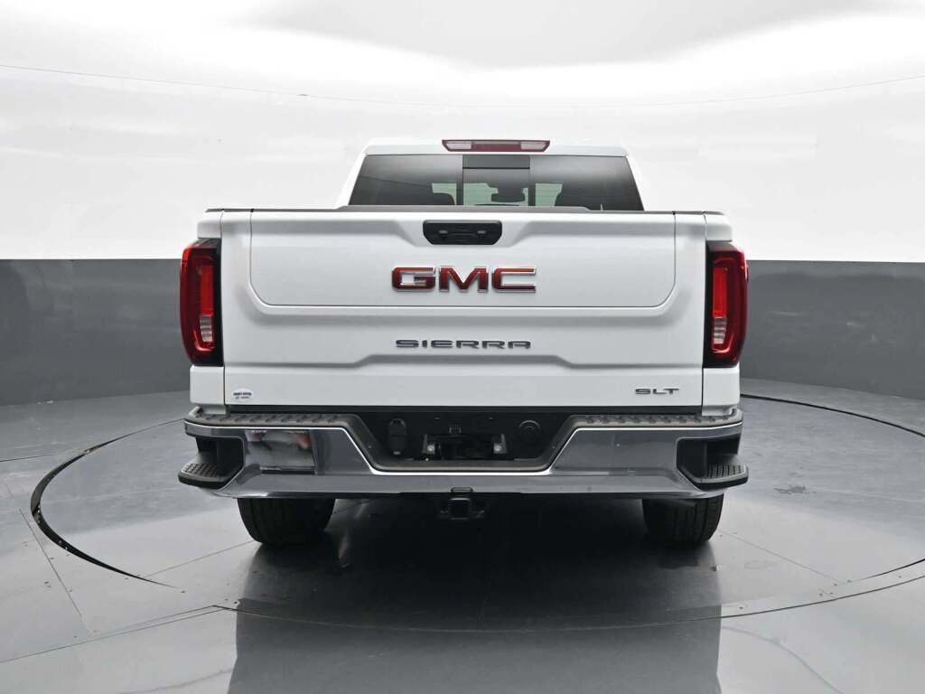 2026 GMC Sierra 1500 Crew Cab, Short Bed, SLT, 4WD